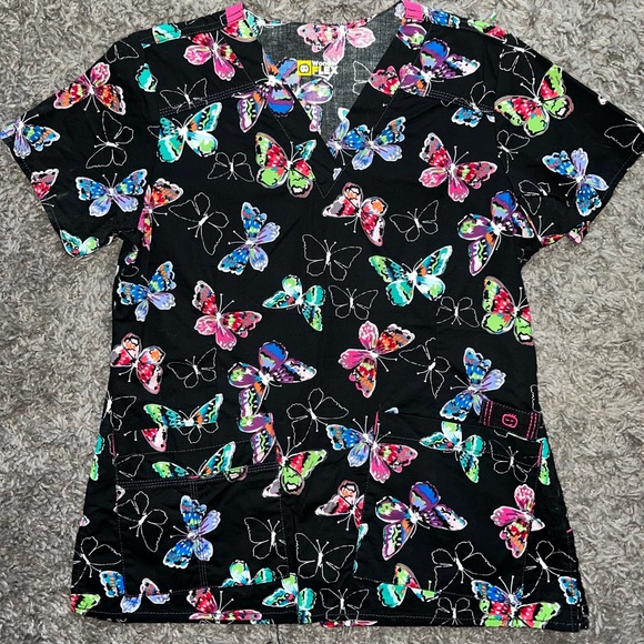 Wonder Flex Black Butterfly Scrub Top - Picture 1 of 3